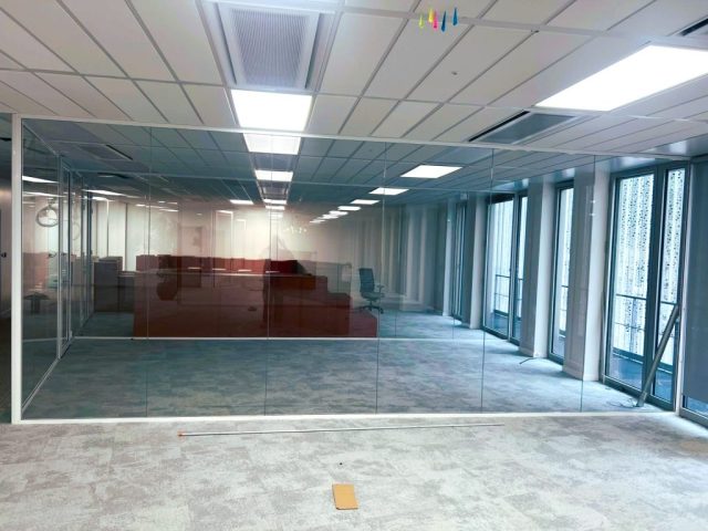 cloison-vezrre-ultra-blanc-espace-cloisons-alu